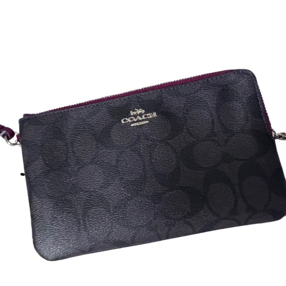 Coach double wristlet - Picture 8 of 8